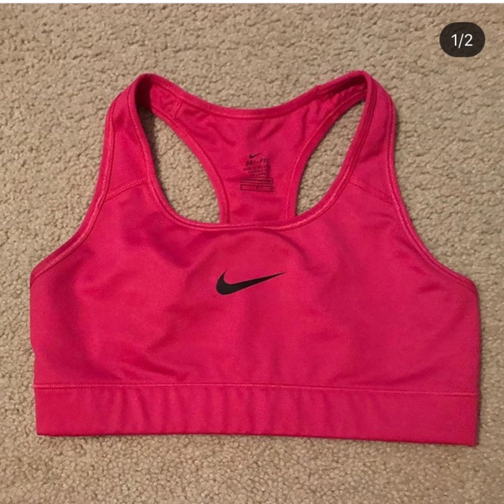 Nike sports bra. Runs small